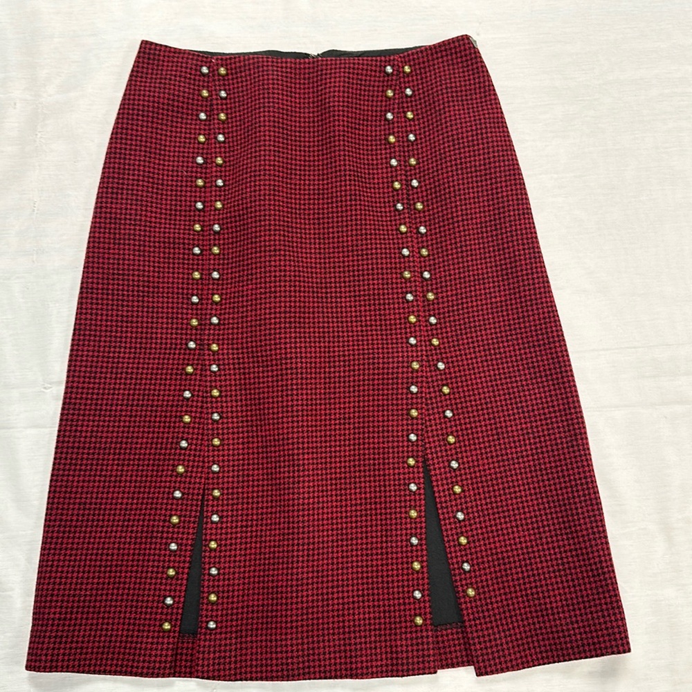 Scotch & Sofa Winter skirt. Red and black